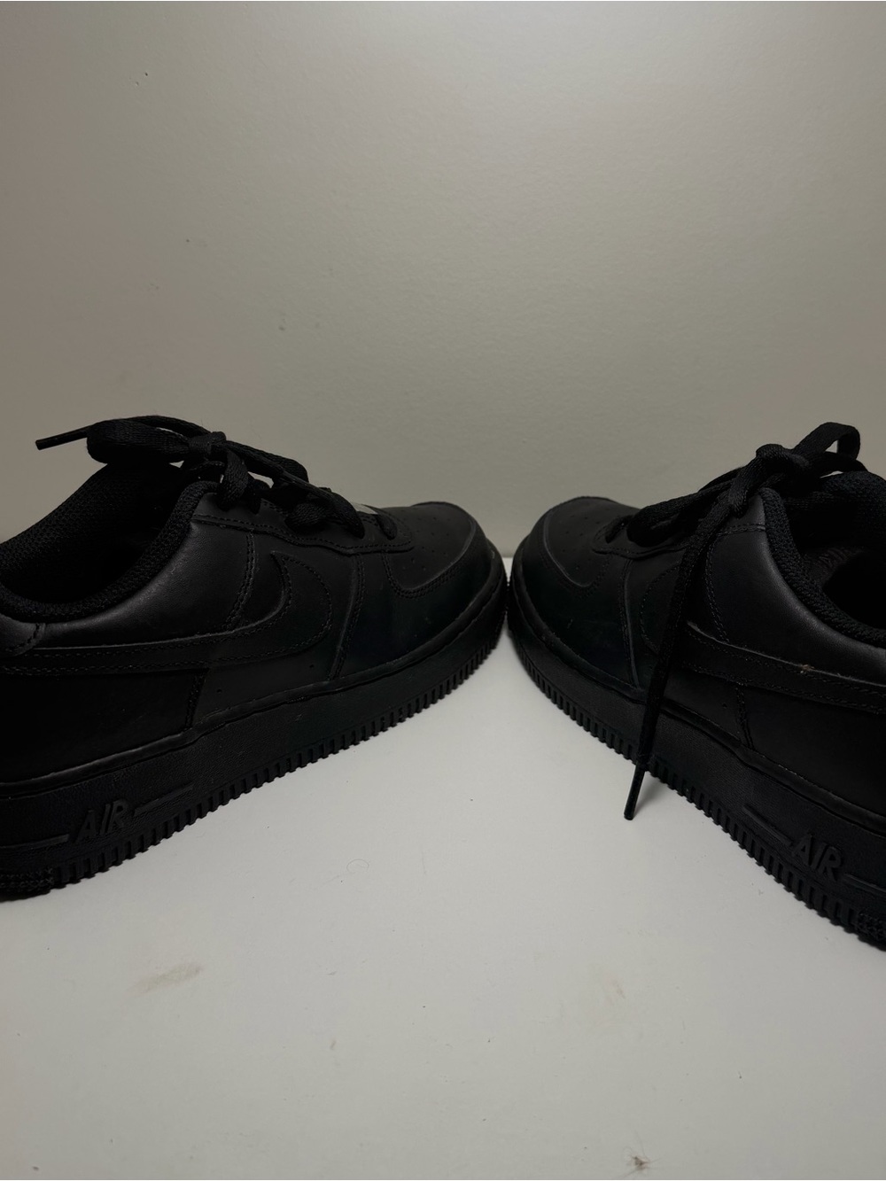 Lightly Used !!! Black Air Force 1’s - Picture 3 of 5